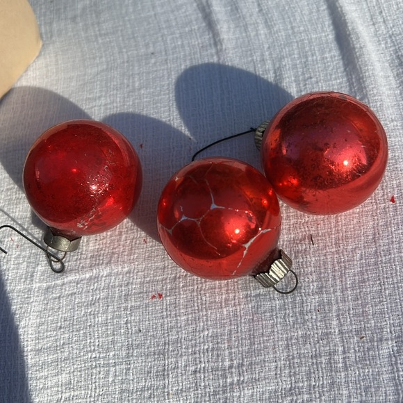 Vtg Shiny Brite Glass Christmas Tree Ornaments 12 USA made. - Picture 10 of 17